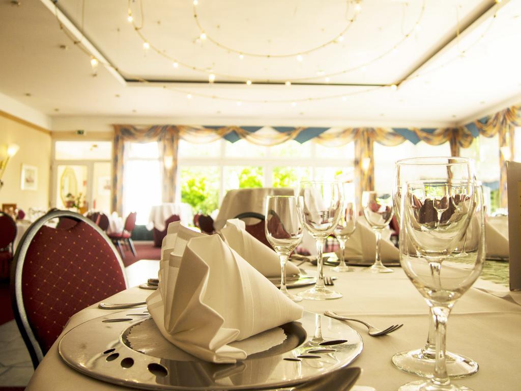 Hotel Restaurant Zum Werdersee เบรเมน ภายนอก รูปภาพ